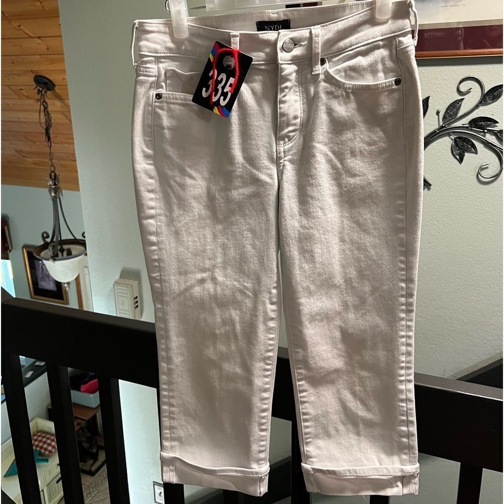 NYDJ Women's White Marilyn Straight Capris #DP335
